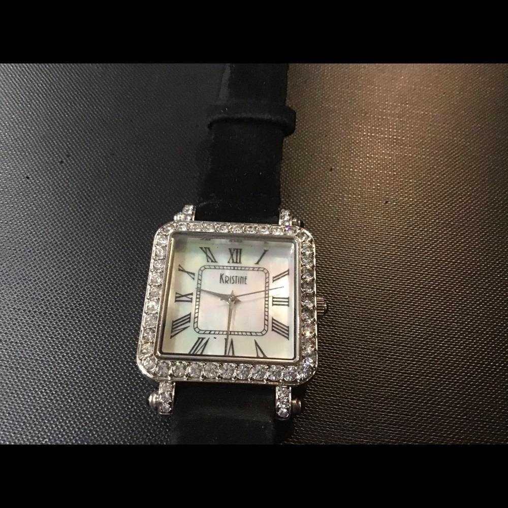 pearlized watch face needs new band